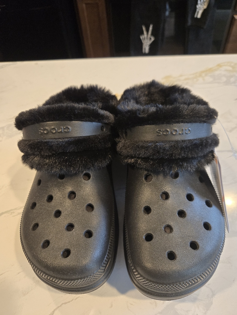 NWT. CROCS Bae Furry Lined Clog. Womens Size 9 - Picture 2 of 10
